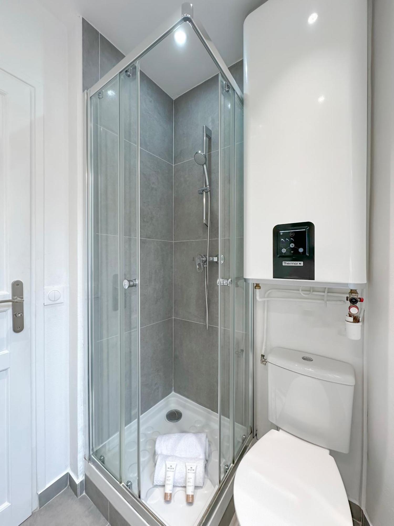 Champs Elysées - Deluxe Family Apartments Paris Extérieur photo